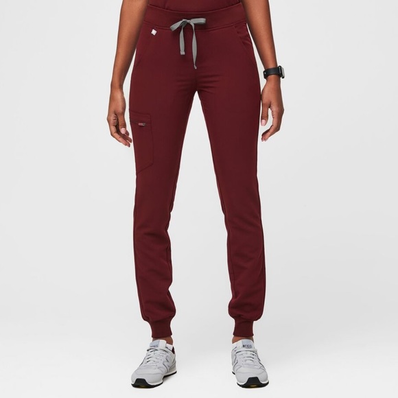 FIGS Zamora Jogger Scrub Burgundy Pants - Picture 1 of 8